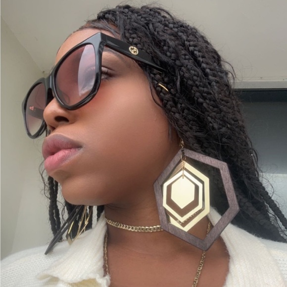 💯 Authentic - GUCCI GG0800SA 002  square Gucci sunglass black with red gradient - Picture 6 of 16